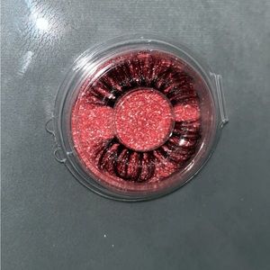 Brand new pair of lashes